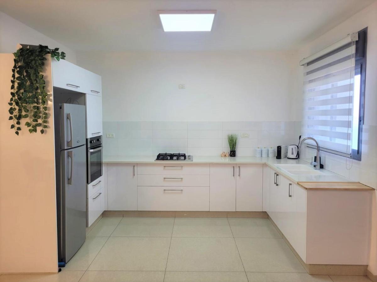 Yalarent Ariston Apartment & Penthouse Tiberias Kültér fotó
